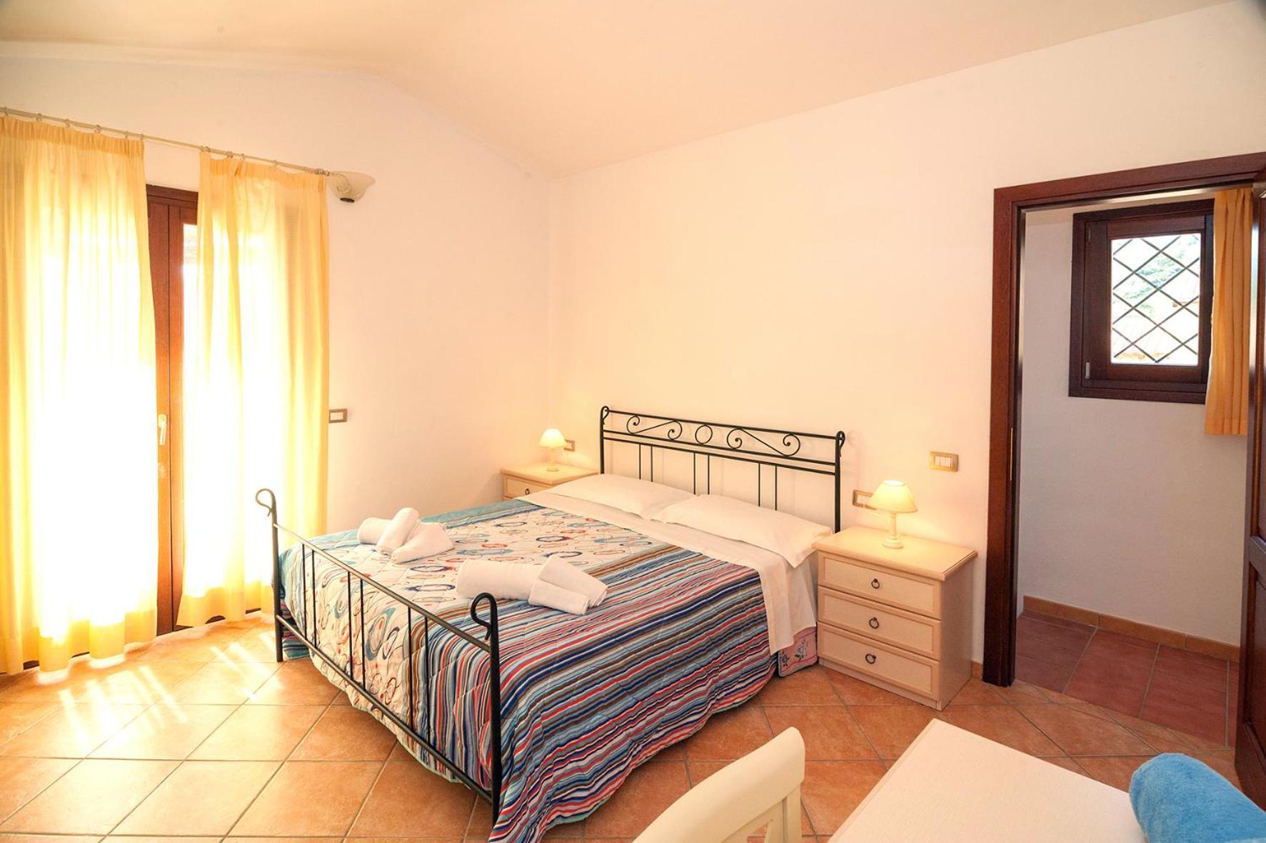 Aparthotel Li Troni Budoni Exterior foto