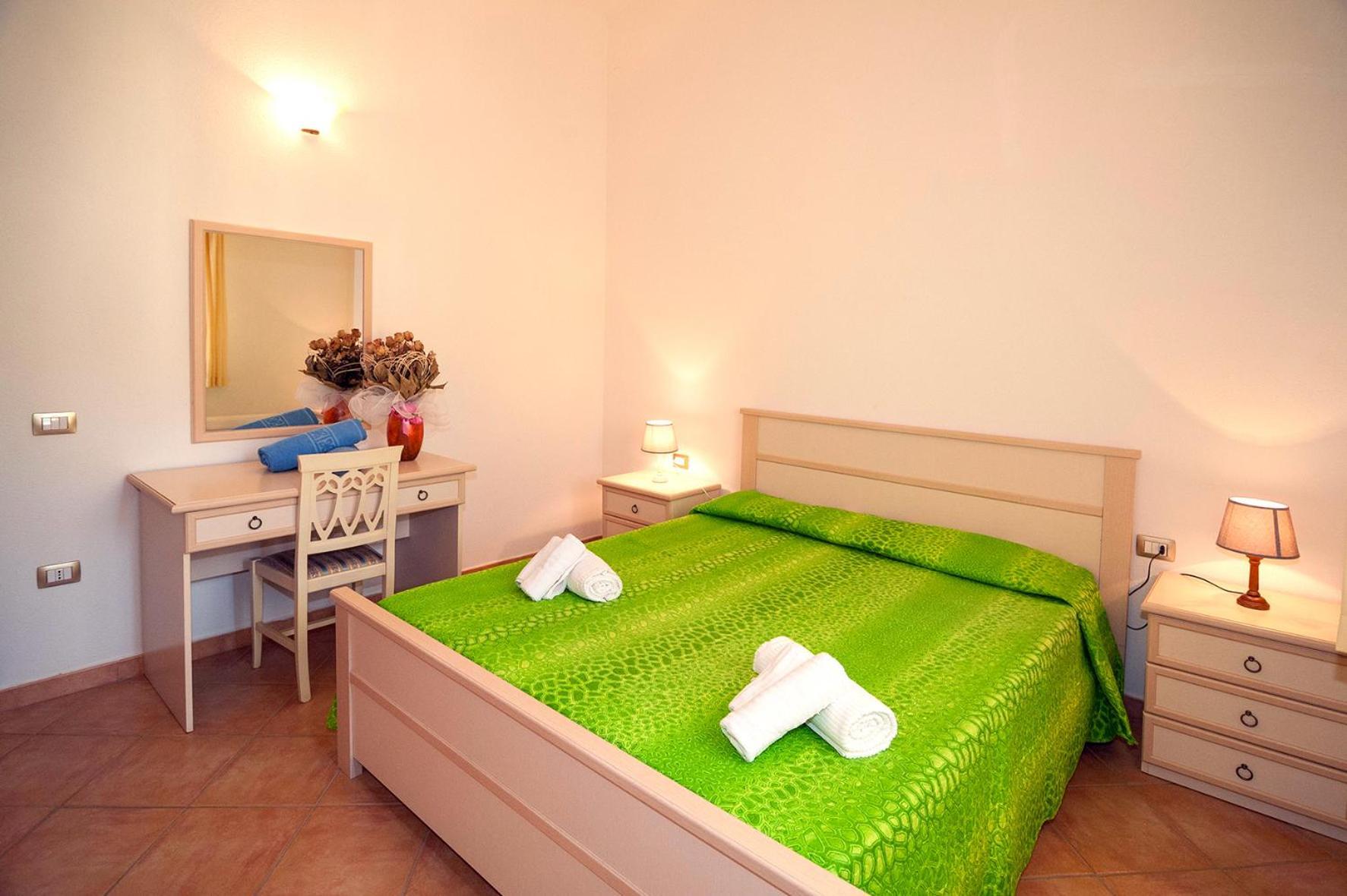 Aparthotel Li Troni Budoni Exterior foto
