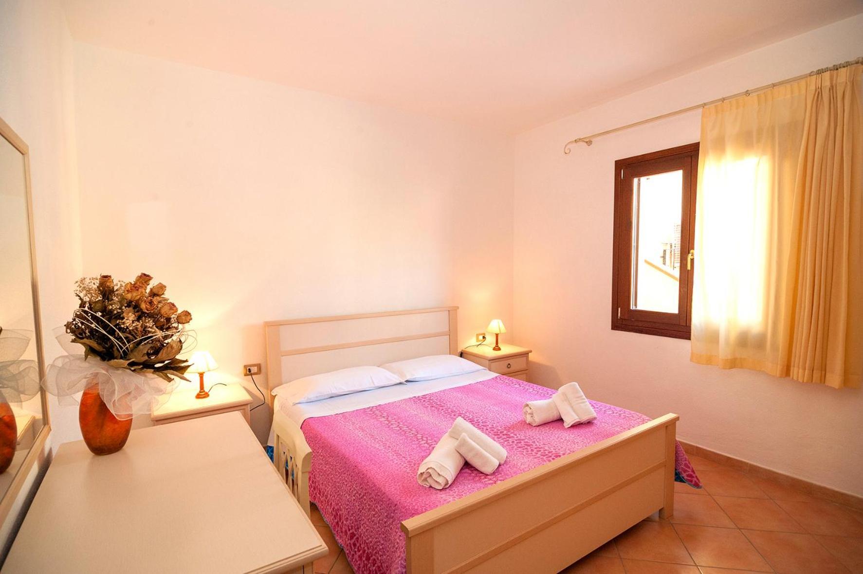 Aparthotel Li Troni Budoni Exterior foto