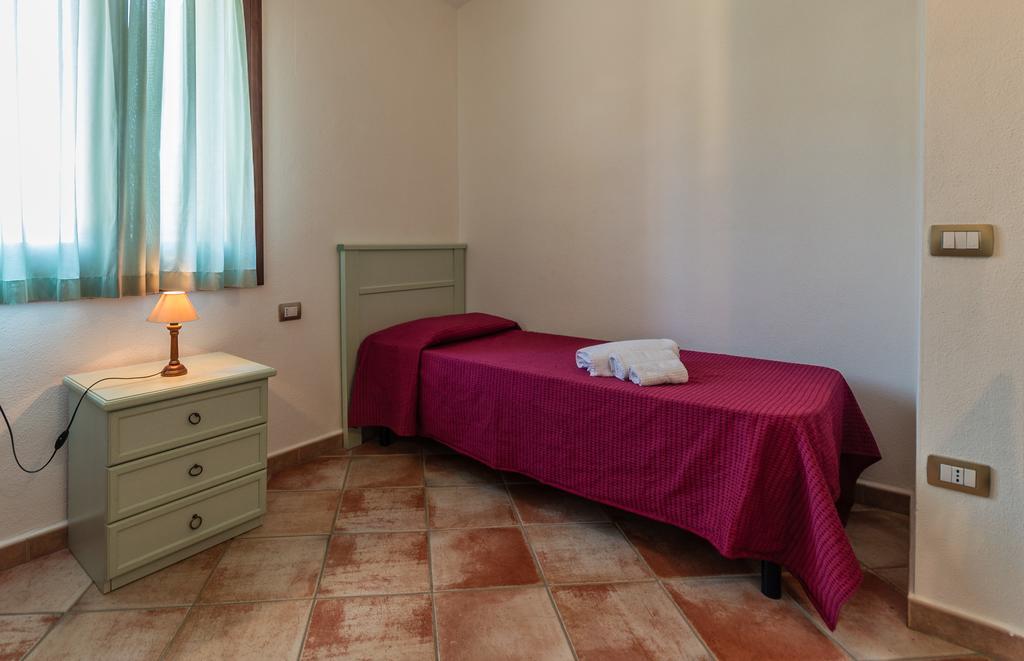 Aparthotel Li Troni Budoni Exterior foto
